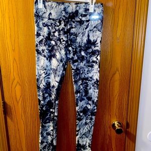 Victoria’s Secret marble leggings